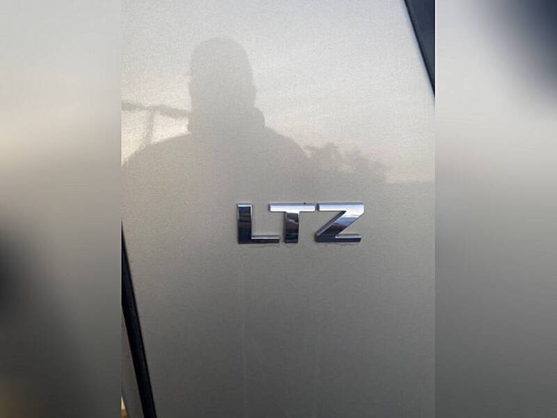 2013 Chevrolet Suburban LTZ