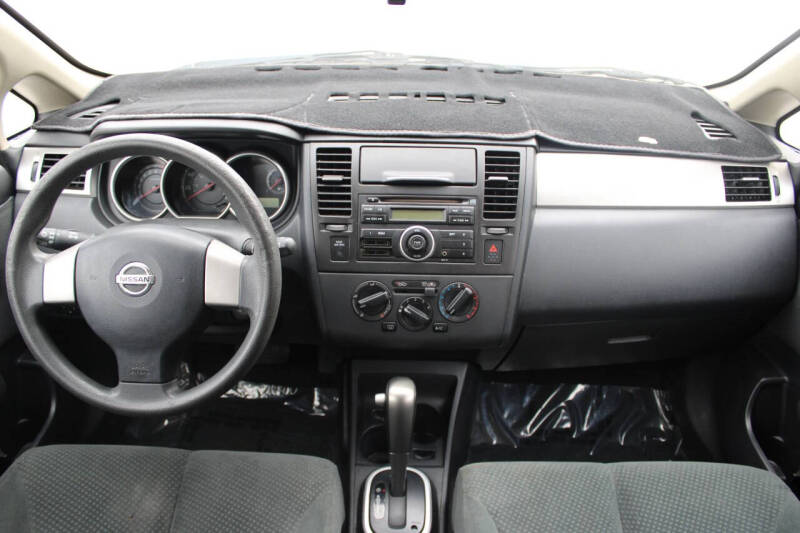 2011 Nissan Versa 1.8 S