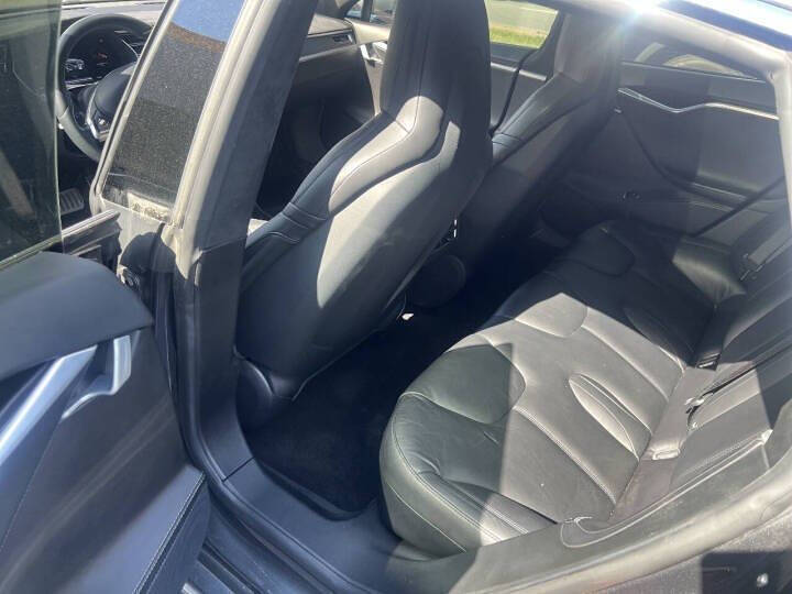 2015 Tesla Model S 85D