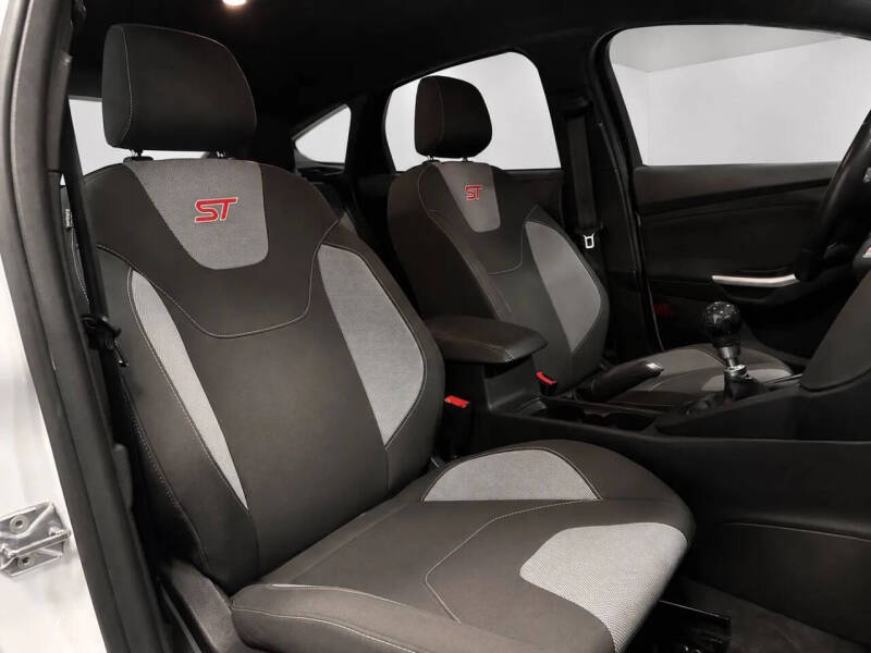 2017 Ford Focus ST