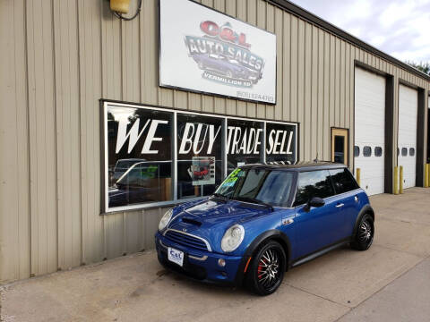 2005 MINI Cooper for sale at C&L Auto Sales in Vermillion SD