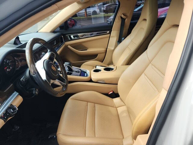 2020 Porsche Panamera