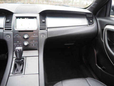 2017 Ford Taurus SEL