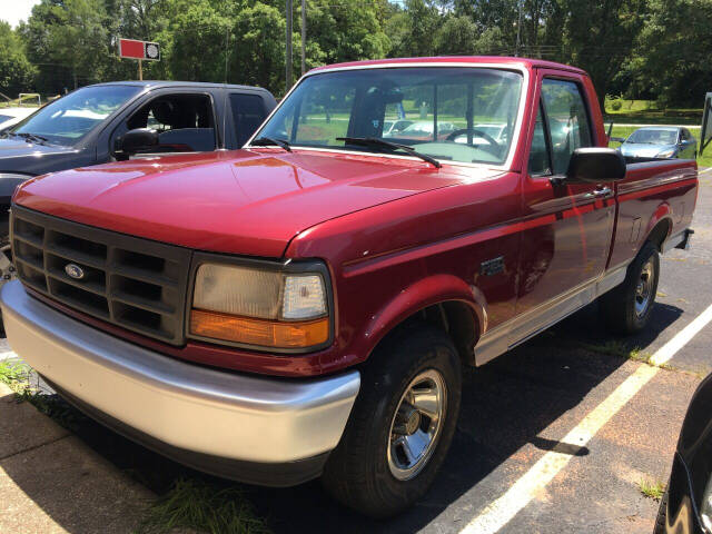 1995 Ford F-150 for sale at Novel Vehicle Sales in Homer, GA