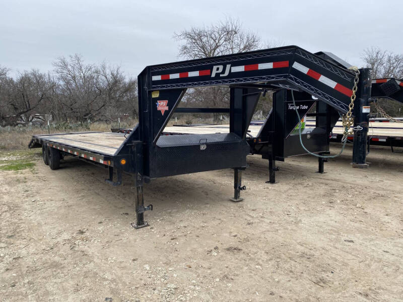 2021 PJ - Flatbed/Deckover - 102x30 -  for sale at LJD Sales in Lampasas TX