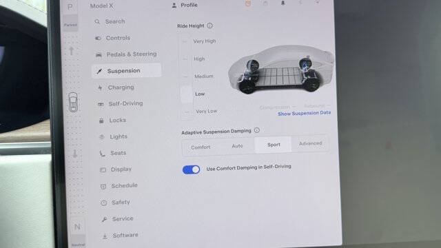 2023 Tesla Model X Standard Range