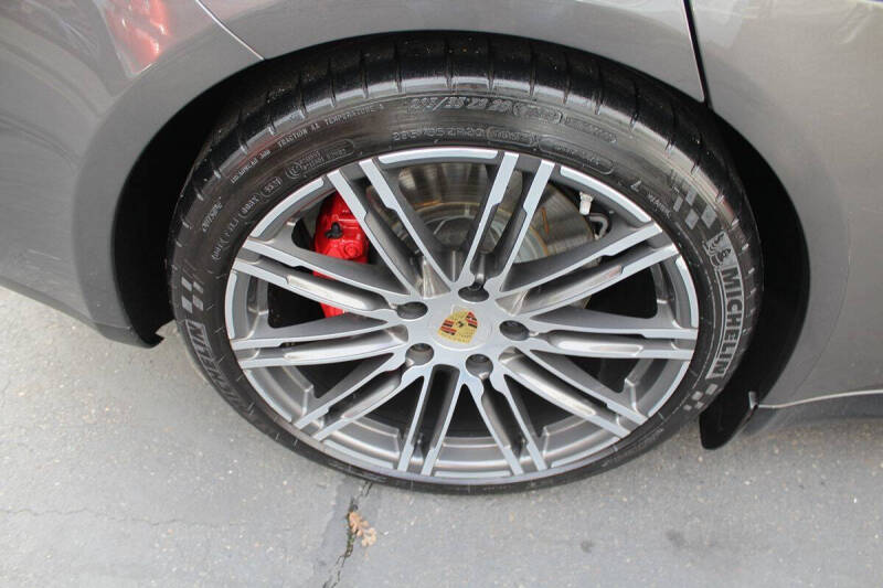 2015 Porsche Panamera GTS