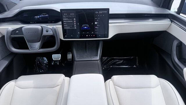 2022 Tesla Model X Plaid
