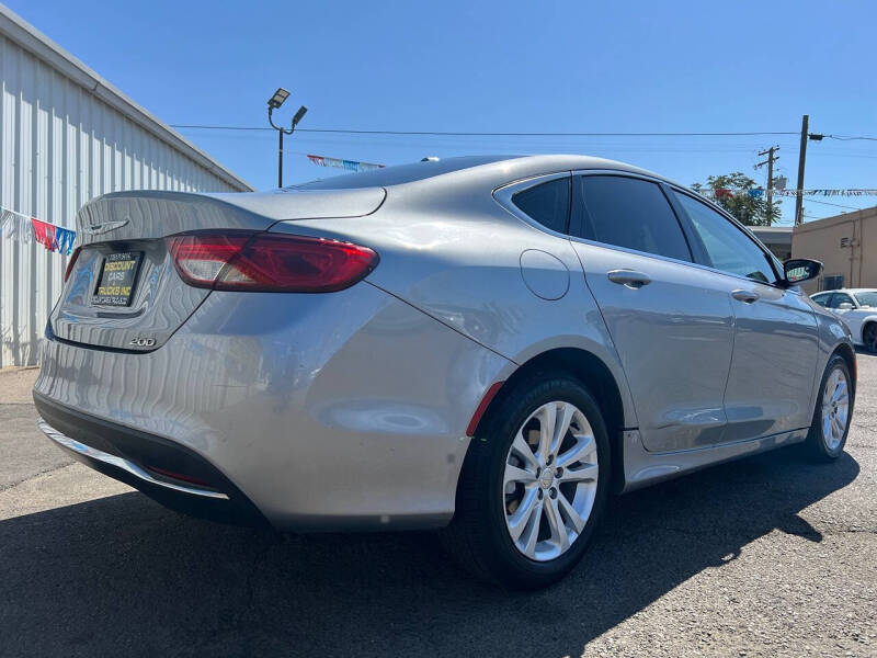 2015 Chrysler 200 Limited