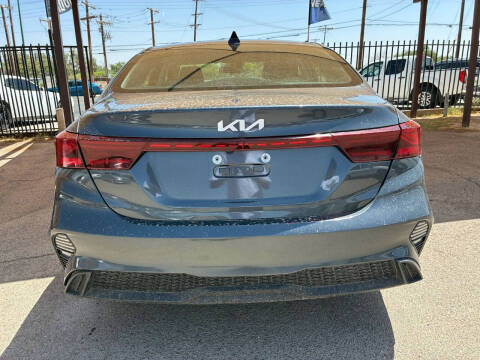 2022 Kia Forte FE