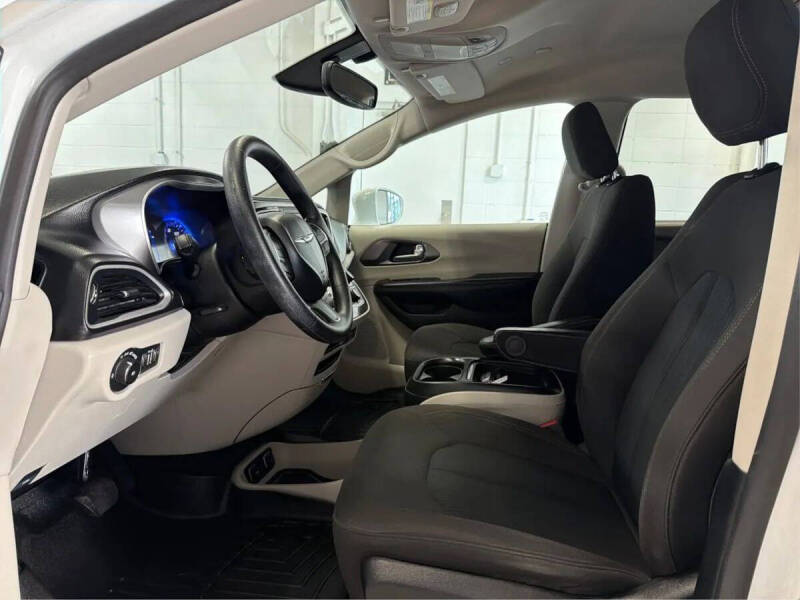 2020 Chrysler Pacifica Touring