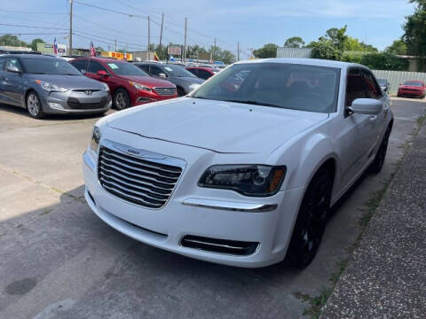 2014 Chrysler 300 for sale at Sam's Auto Sales in Houston TX