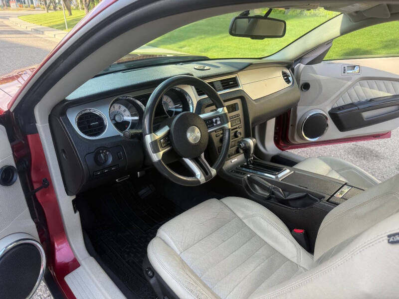 2010 Ford Mustang V6