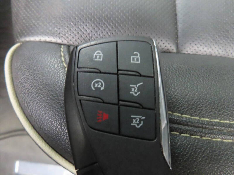 2024 GMC Yukon XL SLT