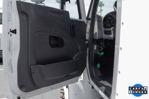 2018 International DuraStar 4300