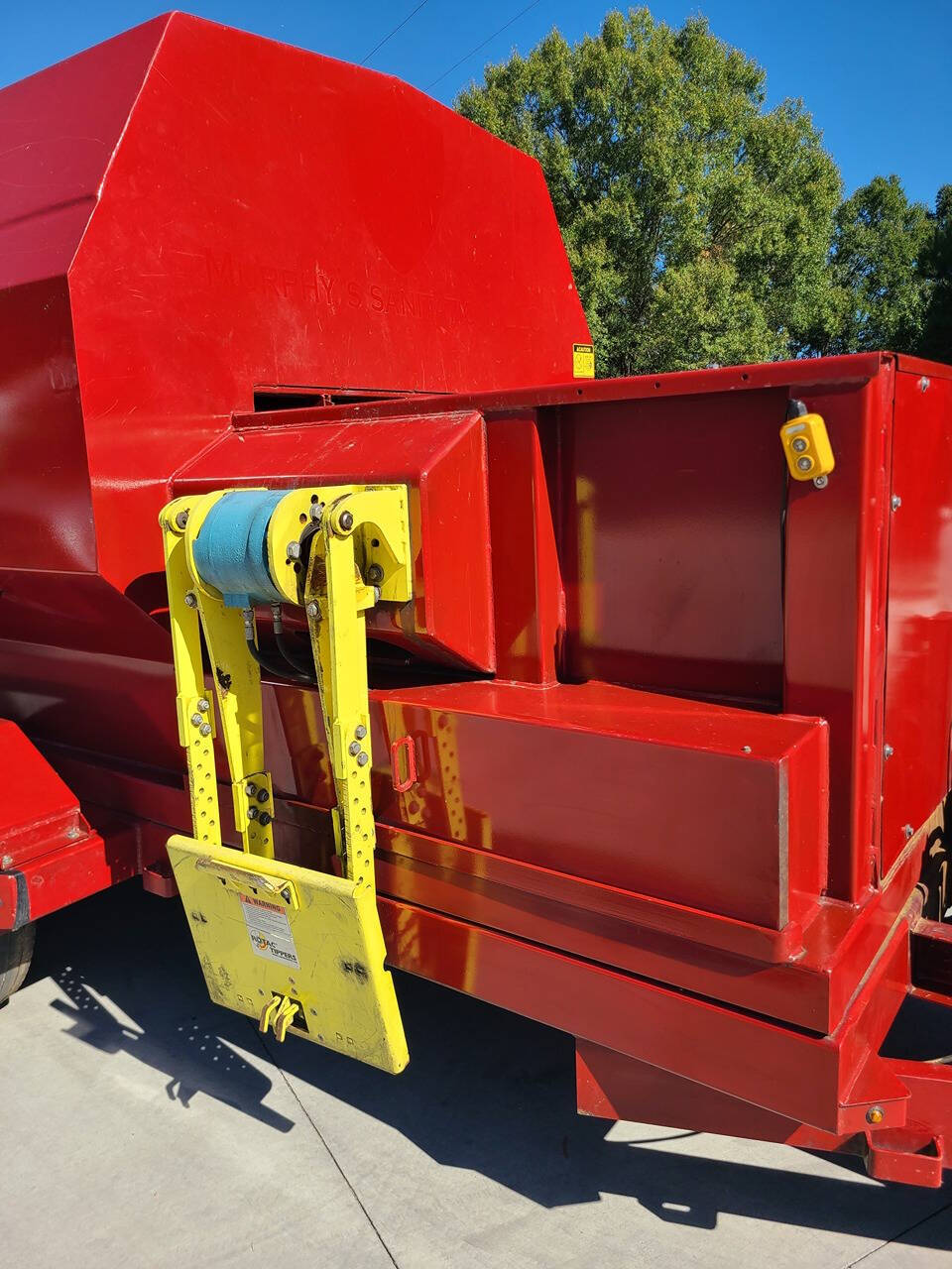 2023 Pro-Tainer ProPactor Compactor for sale at PAKK AUTOMOTIVE in Peachland, NC