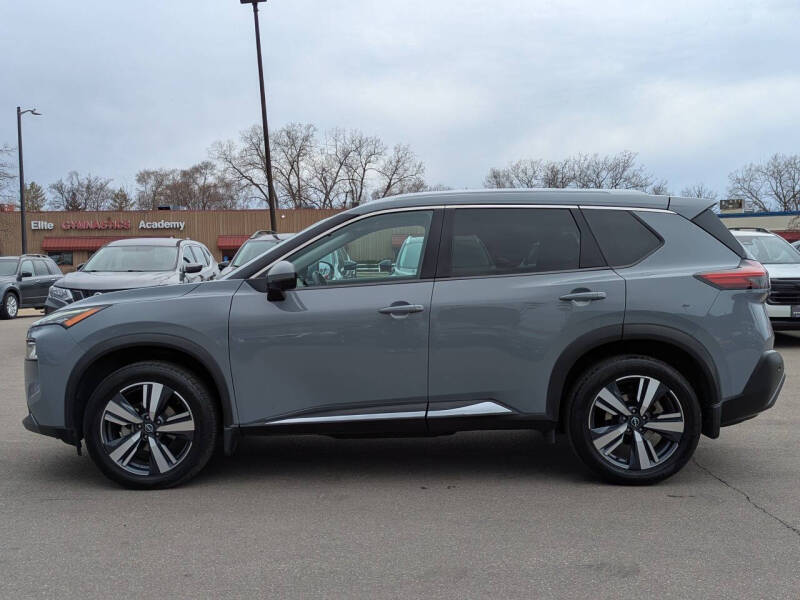 2022 Nissan Rogue SL