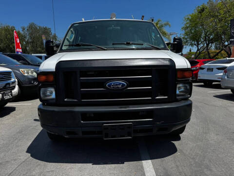 2010 Ford E-Series E-250
