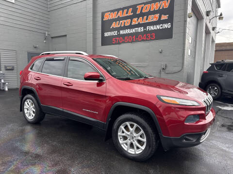 2014 Jeep Cherokee for sale at Small Town Auto Sales Inc. in Hazleton PA