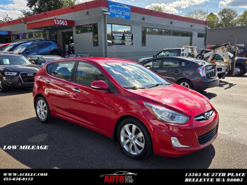 2013 Hyundai ACCENT SE Photo