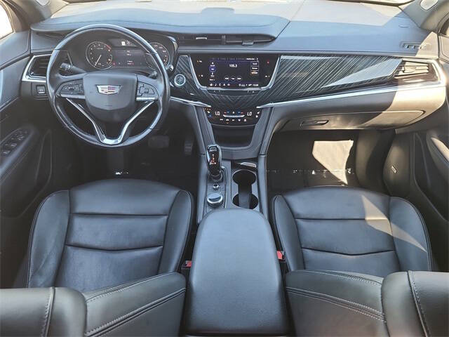 2023 Cadillac XT6 Premium Luxury