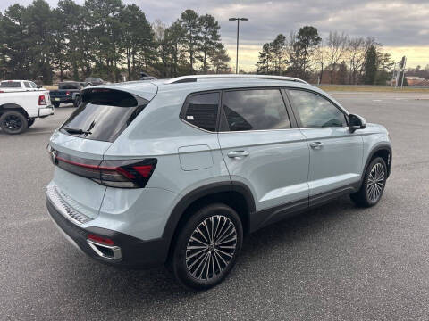 2025 Volkswagen Taos SE