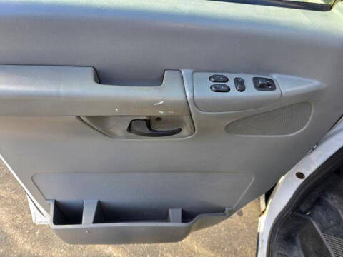 2005 Ford E-Series E-250