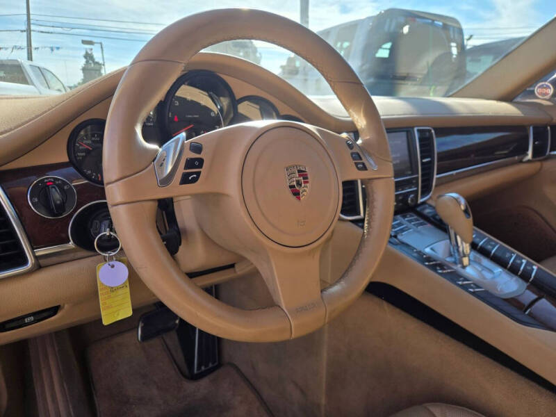 2011 Porsche Panamera