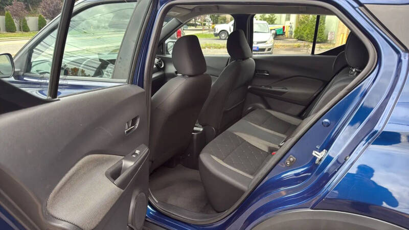 2020 Nissan Kicks SV