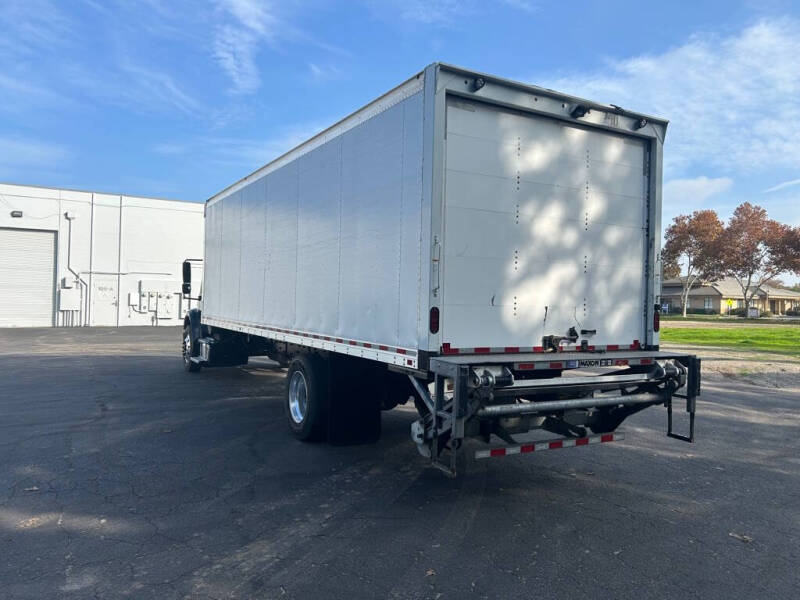 2022 Freightliner M2 106