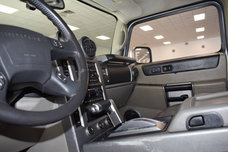 2003 HUMMER H2 Lux Series