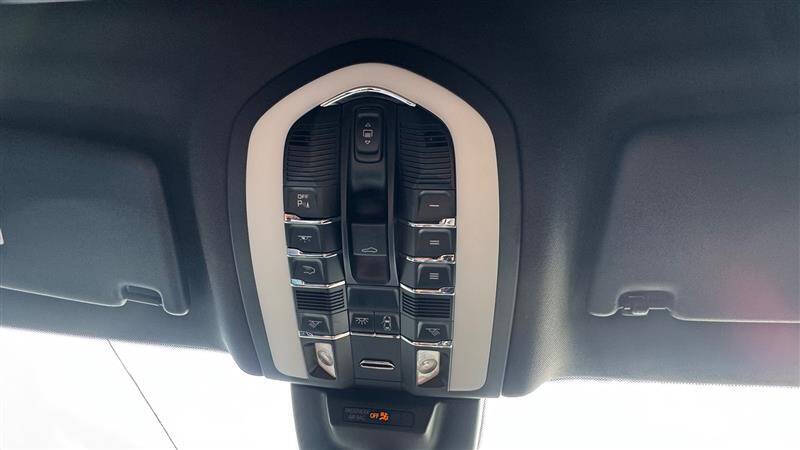 2020 Porsche Macan