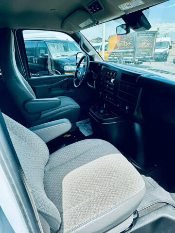 2023 Chevrolet Express LT 3500