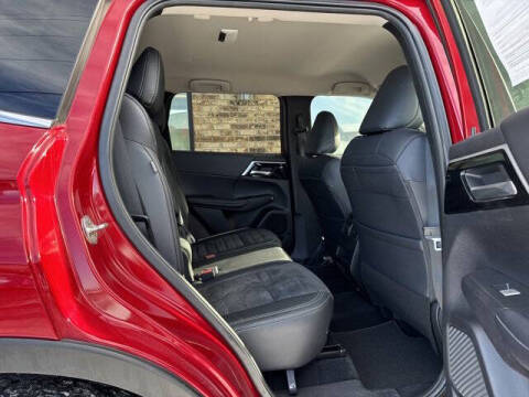 2024 Mitsubishi Outlander SE