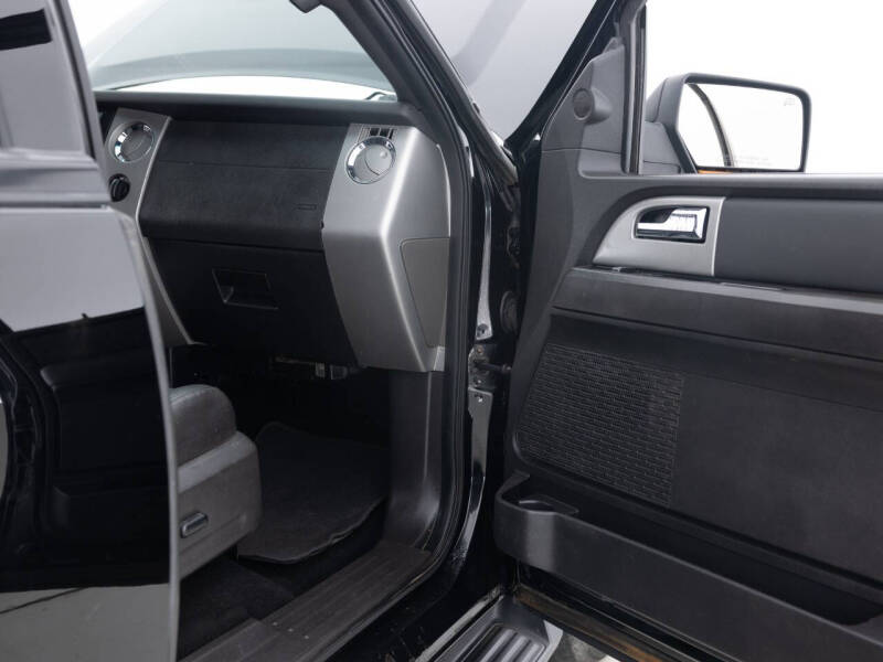 2011 Ford Expedition EL XLT