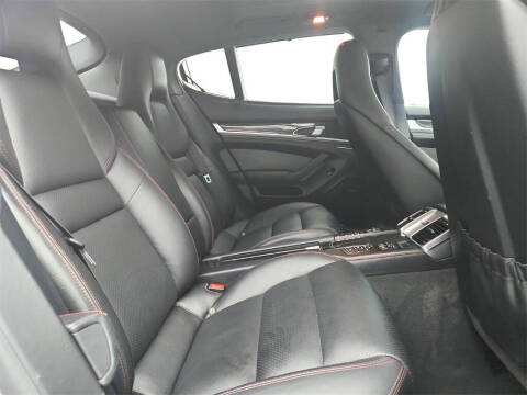 2015 Porsche Panamera GTS