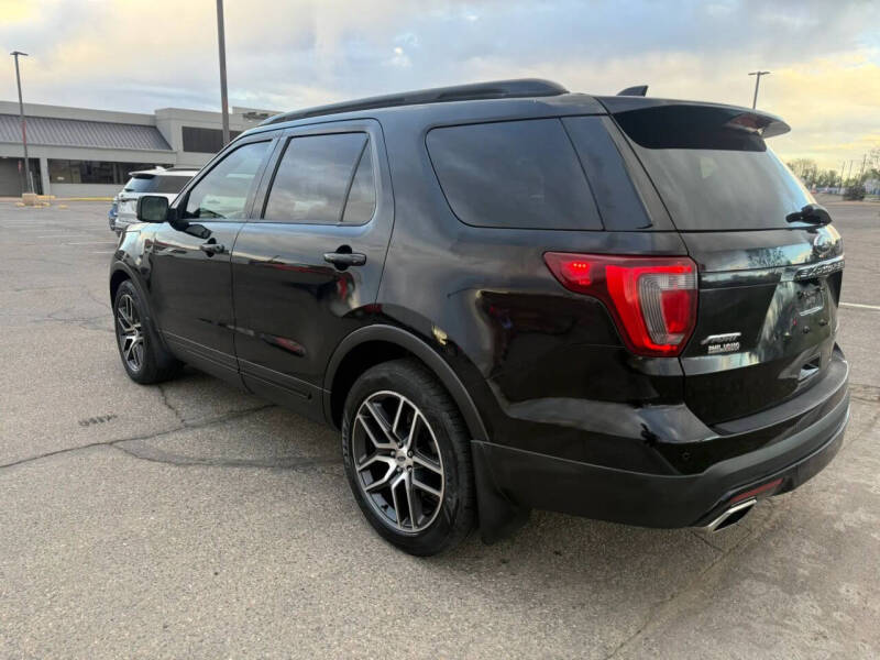 2017 Ford Explorer Sport