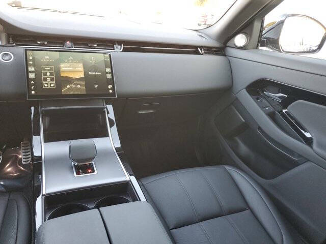 2024 Land Rover Range Rover Evoque P250 Dynamic SE