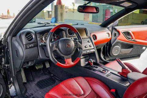 2014 Nissan GT-R Premium