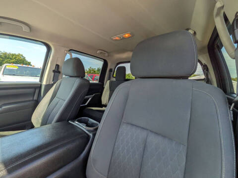 2017 Nissan Titan XD SV