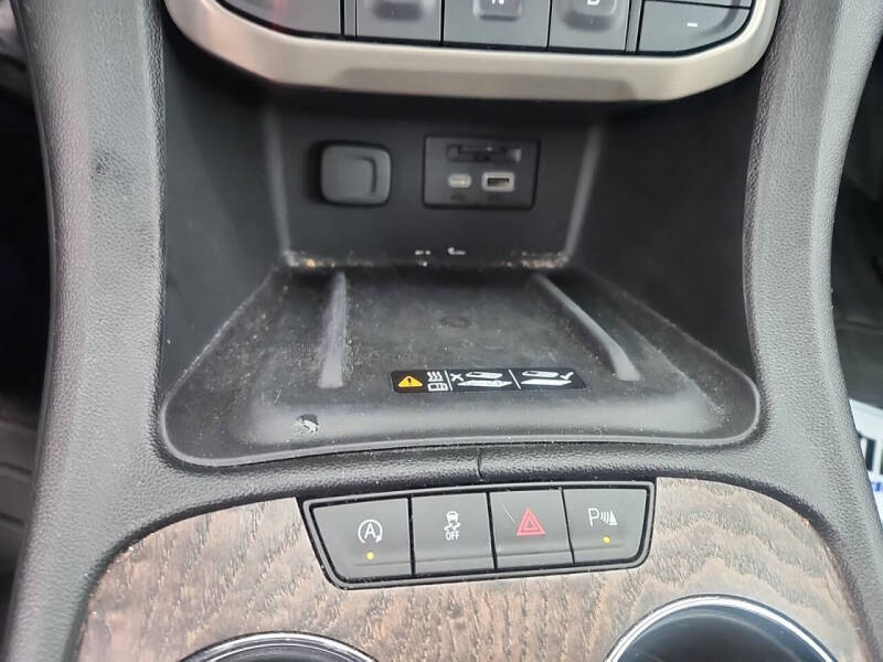 2021 GMC Acadia Denali