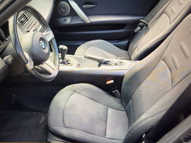 2003 BMW Z4 2.5i