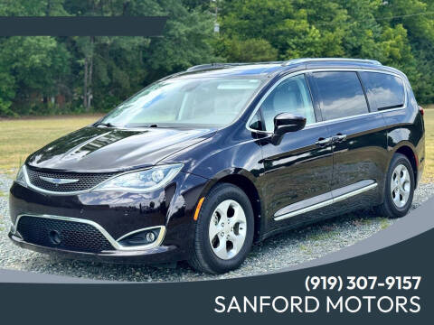 2017 Chrysler Pacifica Touring-L Plus
