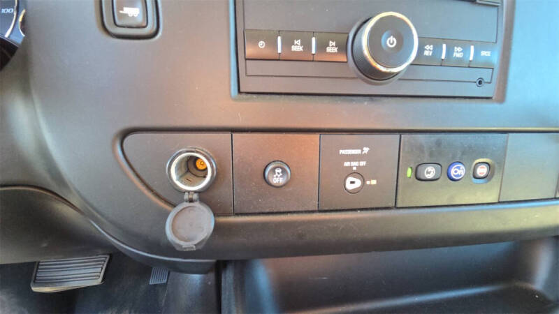 2023 Chevrolet Express LS 3500