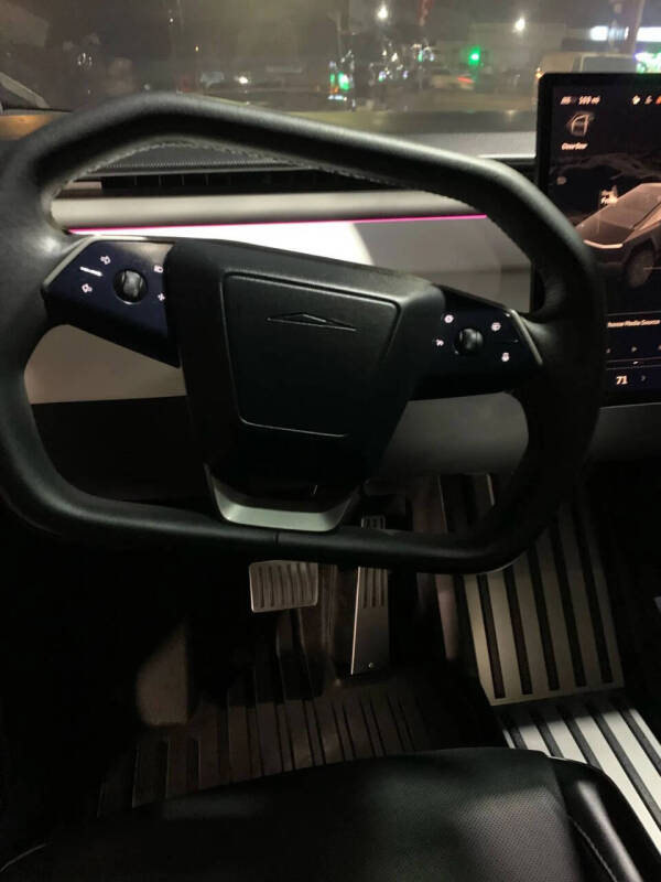 2024 Tesla Cybertruck