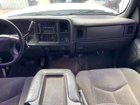 2005 Chevrolet Silverado 2500HD LS