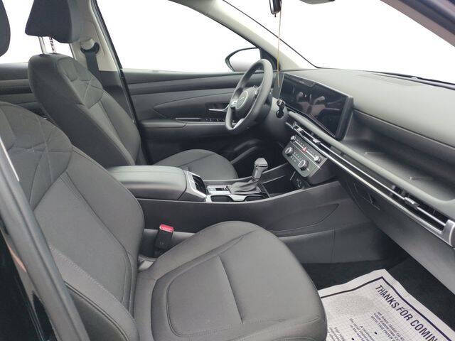 2025 Hyundai Tucson SE