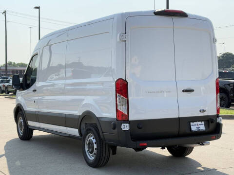 2025 Ford Transit 250
