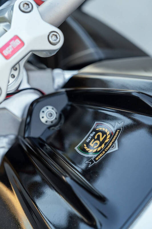 2015 Aprilia Tuono V4