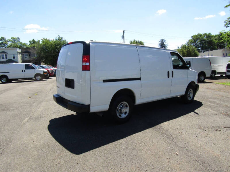 2021 Chevrolet Express 2500